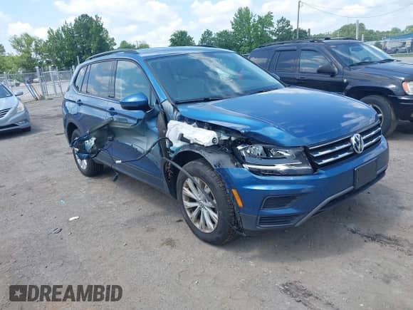 2018 Volkswagen Tiguan S с VIN 3VV1B7AX5JM091561, выставлен на аукционе IAAI как лот 42729057 с пробегом 82 022 миль миль и . История ставок и продаж доступна на DreamBid. Изображение 1.