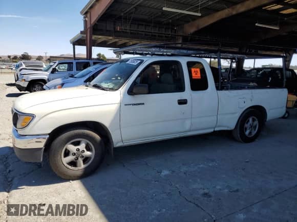 1995 Toyota Tacoma z VIN 4TAUN53B5SZ002480, wystawiony jako Copart lot #71305825 z przebiegiem 467 592 mil mil oraz Szkoda całkowita • Salvage title. Historia ofert i sprzedaży dostępna na DreamBid. Obrazek 1.