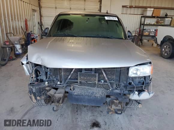 2007 GMC Sierra 1500 SLE1 with VIN 2GTEC13Z171108266, listed as a Copart auction lot 70427814 with 110,297 mi miles and Salvage title. Bid and sale history available at DreamBid. Image 5.