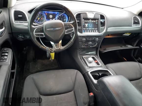 2019 Chrysler 300 Touring L with VIN 2C3CCAAG9KH569602, listed as a Copart auction lot 89164865 with 123,418 mi miles and Salvage title. Bid and sale history available at DreamBid. Image 8.