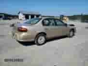 2005 Chevrolet Malibu Classic z VIN 1G1ND52F25M137541, wystawiony jako Copart lot #68243215 z przebiegiem 127 324 mil mil oraz Szkoda całkowita • Salvage title. Historia ofert i sprzedaży dostępna na DreamBid. Obrazek 3.