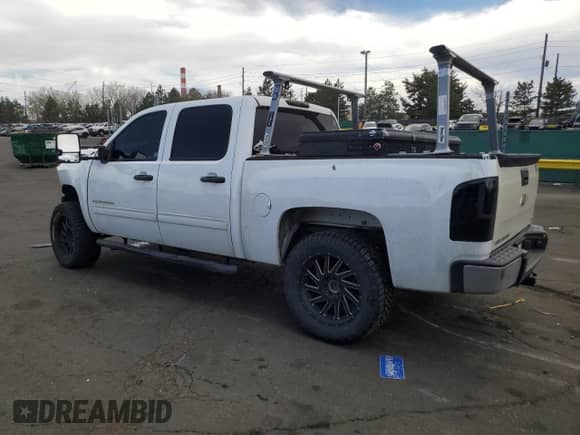 2012 Chevrolet Silverado 1500 LS z VIN 3GCPCREA0CG125933, wystawiony jako Copart lot #51003485 z przebiegiem 220 875 mil mil oraz Szkoda całkowita • Salvage title. Historia ofert i sprzedaży dostępna na DreamBid. Obrazek 2.