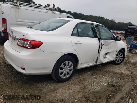 2011 Toyota Corolla L with VIN 2T1BU4EE5BC730780, listed as a Copart auction lot 84471065 with 145,780 mi miles and Salvage title. Bid and sale history available at DreamBid. Image 3.