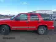 2000 Chevrolet Blazer LT with VIN 1GNDT13W5Y2200104, listed as a IAAI auction lot 41960176 with 265,328 mi miles and . Bid and sale history available at DreamBid. Image 14.