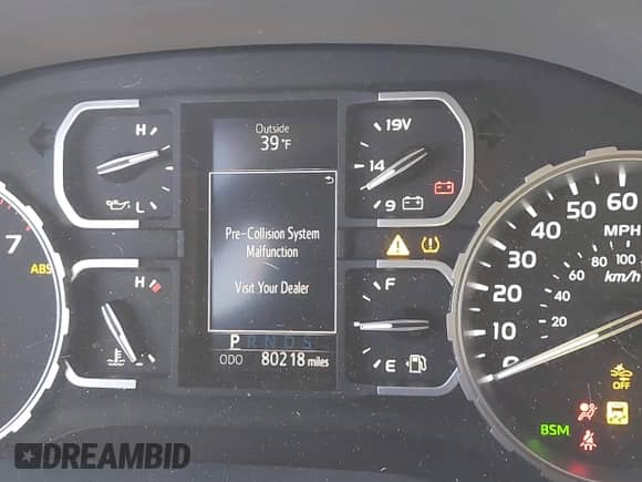 2020 Toyota Tundra Platinum с VIN 5TFGY5F16LX268034, выставлен на аукционе IAAI как лот 41204808 с пробегом 80 218 миль миль и . История ставок и продаж доступна на DreamBid. Изображение 16.
