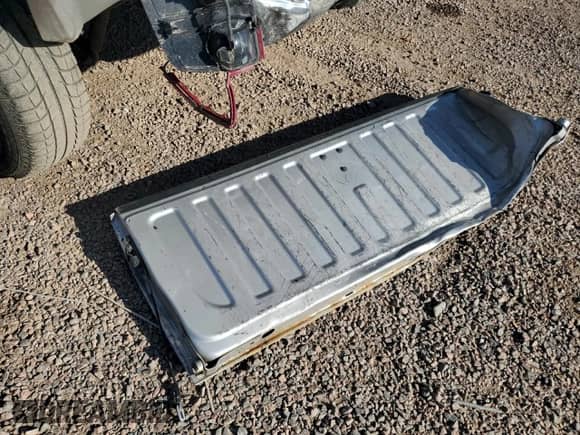 2008 GMC Sierra 1500 SL with VIN 2GTEK13C181291264, listed as a Copart auction lot 63838965 with 121,611 mi miles and Salvage title. Bid and sale history available at DreamBid. Image 12.