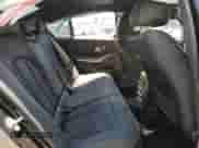 2023 BMW 3 Series 330e xDrive z VIN 3MW39FS04P8D10622, wystawiony jako Copart lot #62237745 z przebiegiem Nie podano mil oraz Szkoda całkowita • Salvage title. Historia ofert i sprzedaży dostępna na DreamBid. Obrazek 10.