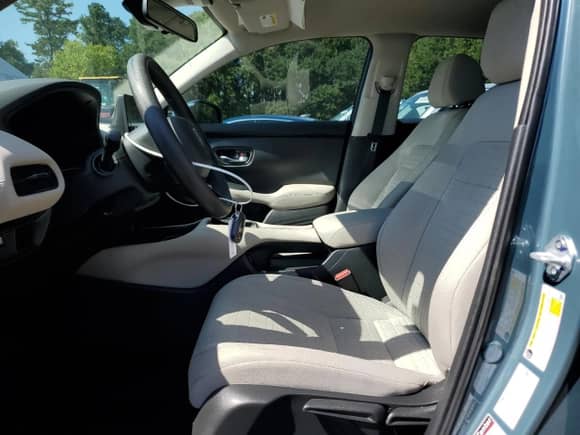 2025 Honda HR-V LX with VIN 3CZRZ1H31SM737588, listed as a Copart auction lot 69590765 with 9,465 mi miles and Salvage title. Bid and sale history available at DreamBid. Image 7.