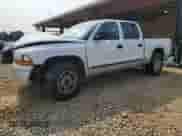 2003 Dodge Dakota SLT с VIN 1D7HL48N93S237960, выставлен на аукционе Copart как лот 58826475 с пробегом Не указан миль и Списание • Salvage title. История ставок и продаж доступна на DreamBid. Изображение 1.