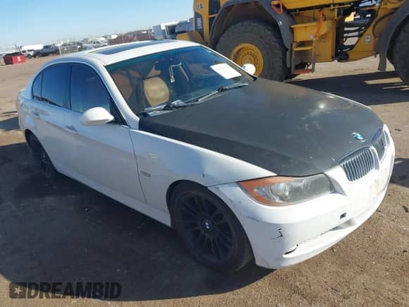 2006 BMW 3 Series 330i с VIN WBAVB33546KR75412, выставлен на аукционе IAAI как лот 43525315 с пробегом 226 516 миль миль и . История ставок и продаж доступна на DreamBid. Изображение 1.