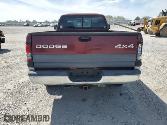 2001 Dodge 1500 z VIN 3B7HF13YX1G179069, wystawiony jako Copart lot #70559625 z przebiegiem 64 211 mil mil oraz Czysty tytuł • Clean title. Historia ofert i sprzedaży dostępna na DreamBid. Obrazek 6.