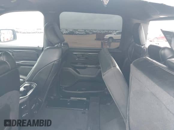 2023 Ram 1500 TRX z VIN 1C6SRFU90PN503803, wystawiony jako IAAI lot #42659089 z przebiegiem 35 642 mil mil oraz . Historia ofert i sprzedaży dostępna na DreamBid. Obrazek 8.