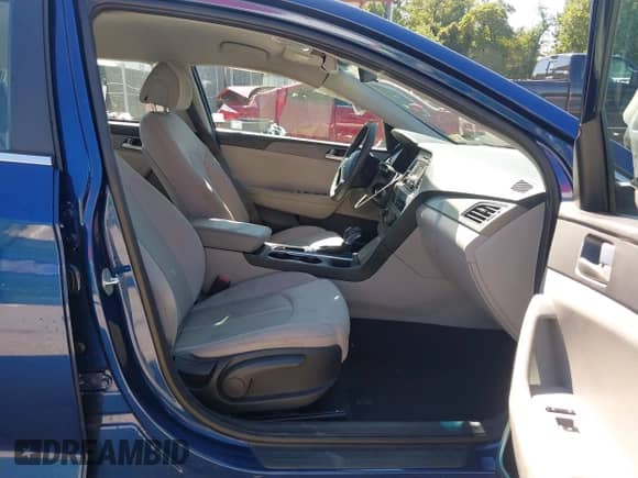 2017 Hyundai Sonata 2.4L с VIN 5NPE24AF4HH572424, выставлен на аукционе IAAI как лот 43352563 с пробегом 118 629 миль миль и . История ставок и продаж доступна на DreamBid. Изображение 5.