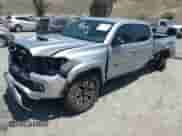 2020 Toyota Tacoma SR5 z VIN 3TMBZ5DN3LM025980, wystawiony jako IAAI lot #42215140 z przebiegiem 67 414 mil mil oraz . Historia ofert i sprzedaży dostępna na DreamBid. Obrazek 17.