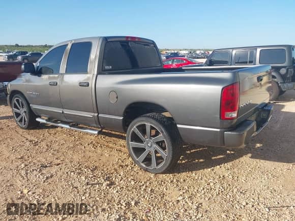 2004 Dodge 1500 SLT with VIN 1D7HA18N04S515070, listed as a IAAI auction lot 42792042 with 147,749 mi miles and . Bid and sale history available at DreamBid. Image 3.