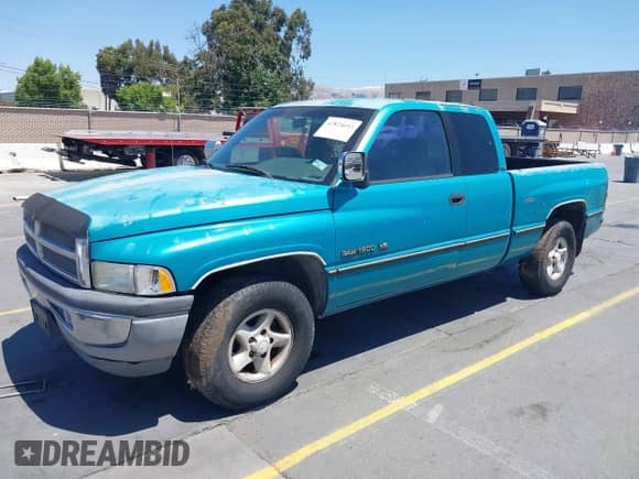 1997 Dodge 1500 with VIN 1B7HC13Z4VJ556310, listed as a IAAI auction lot 42824653 with 274,570 mi miles and . Bid and sale history available at DreamBid. Image 6.