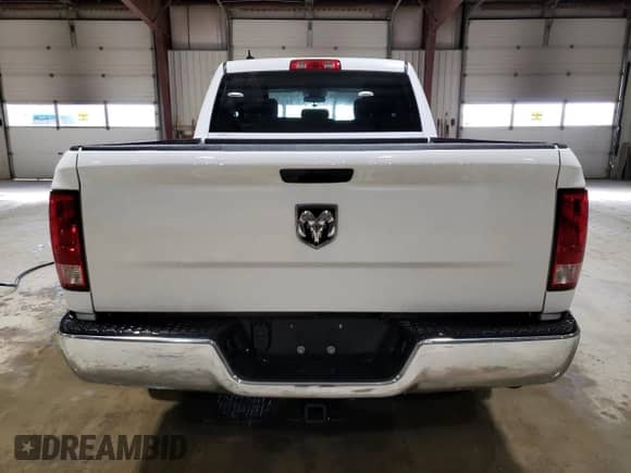2023 Ram 1500 Tradesman z VIN 1C6RR7FT7PS527773, wystawiony jako Copart lot #44564895 z przebiegiem 46 041 mil mil oraz Czysty tytuł • Clean title. Historia ofert i sprzedaży dostępna na DreamBid. Obrazek 6.
