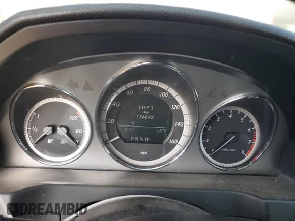 2010 Mercedes-Benz C 300 Sport with VIN WDDGF8BB5AR094082, listed as a Copart auction lot 84658395 with 176,642 mi miles and Salvage title. Bid and sale history available at DreamBid. Image 9.