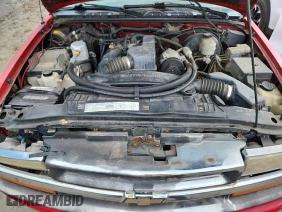 2000 Chevrolet S-10 с VIN 1GCCS1440YK132024, выставлен на аукционе Copart как лот 84399115 с пробегом 141 658 миль миль и Списание • Salvage title. История ставок и продаж доступна на DreamBid. Изображение 11.