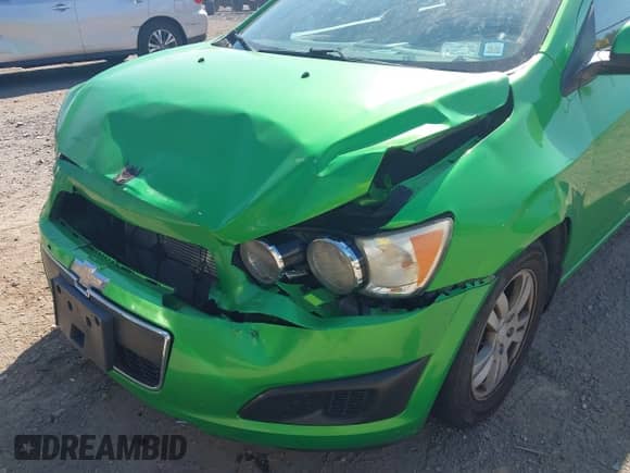 2015 Chevrolet Sonic LT with VIN 1G1JC6SG9F4109401, listed as a IAAI auction lot 43246008 with 114,226 mi miles and . Bid and sale history available at DreamBid. Image 6.