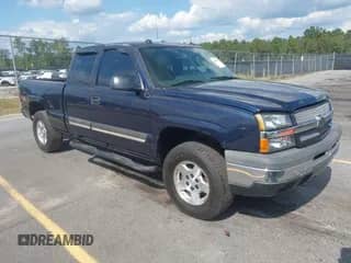 2005 Chevrolet Silverado 1500 Z71 z VIN 1GCEK19Z45Z265210, wystawiony jako IAAI lot #43226320 z przebiegiem 230 931 mil mil oraz . Historia ofert i sprzedaży dostępna na DreamBid. Obrazek 1.