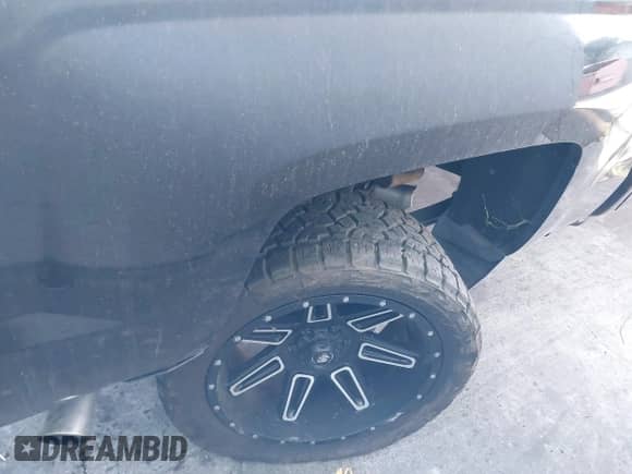 2018 Chevrolet Silverado 1500 LT с VIN 3GCPCREC6JG269694, выставлен на аукционе IAAI как лот 43376235 с пробегом Не указан миль и . История ставок и продаж доступна на DreamBid. Изображение 22.