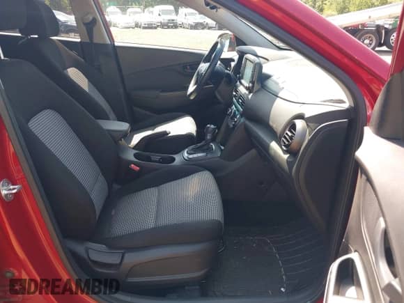 2019 Hyundai Kona SEL с VIN KM8K62AA5KU249654, выставлен на аукционе IAAI как лот 42960441 с пробегом 53 312 миль миль и . История ставок и продаж доступна на DreamBid. Изображение 5.