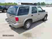 2001 Chevrolet Blazer LT with VIN 1GNDT13WX1K245402, listed as a IAAI auction lot 42894831 with 173,076 mi miles and . Bid and sale history available at DreamBid. Image 4.