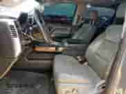 2017 Chevrolet Silverado 1500 LTZ z VIN 3GCPCSEC5HG381503, wystawiony jako Copart lot #60893485 z przebiegiem 143 711 mil mil oraz Szkoda całkowita • Salvage title. Historia ofert i sprzedaży dostępna na DreamBid. Obrazek 7.