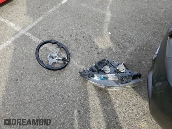 2015 BMW 5 Series 535d xDrive z VIN WBAFV3C57FD686864, wystawiony jako Copart lot #79525354 z przebiegiem Nie podano mil oraz Czysty tytuł • Clean title. Historia ofert i sprzedaży dostępna na DreamBid. Obrazek 12.