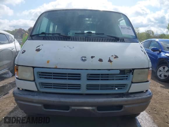 1994 Dodge Cargo with VIN 2B7HB21Y8RK541211, listed as a IAAI auction lot 42172009 with 207,721 mi miles and . Bid and sale history available at DreamBid. Image 12.