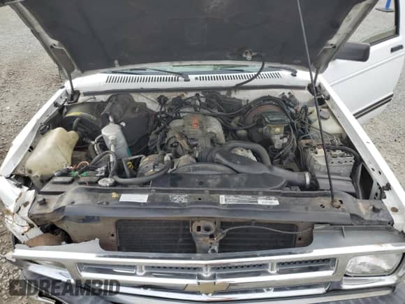 1994 Chevrolet Blazer с VIN 1GNCS13W4R0182822, выставлен на аукционе Copart как лот 64364725 с пробегом 130 925 миль миль и Списание • Salvage title. История ставок и продаж доступна на DreamBid. Изображение 12.