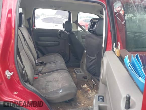 2007 Dodge Nitro SXT with VIN 1D8GT28K57W568776, listed as a IAAI auction lot 42780635 with 293,980 mi miles and . Bid and sale history available at DreamBid. Image 8.