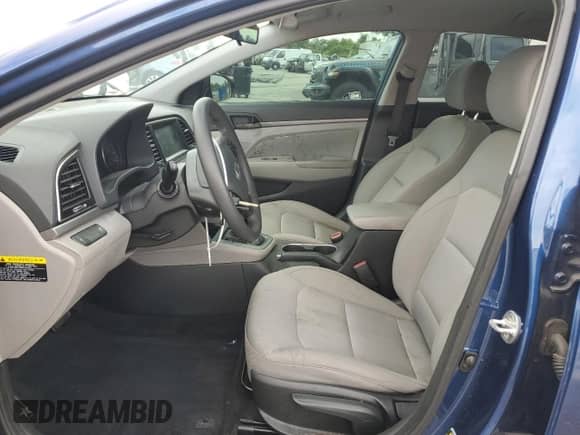 2017 Hyundai Elantra SE z VIN 5NPD84LF1HH191024, wystawiony jako Copart lot #82177865 z przebiegiem 125 049 mil mil oraz Szkoda całkowita • Salvage title. Historia ofert i sprzedaży dostępna na DreamBid. Obrazek 7.