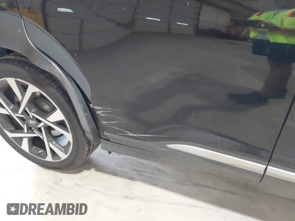 2023 Hyundai Kona Limited z VIN KM8K53A3XPU974569, wystawiony jako IAAI lot #42508591 z przebiegiem 56 839 mil mil oraz . Historia ofert i sprzedaży dostępna na DreamBid. Obrazek 12.