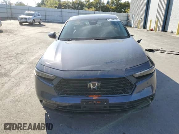 2023 Honda Accord EX-L z VIN 1HGCY2F6XPA000980, wystawiony jako Copart lot #82172995 z przebiegiem 31 005 mil mil oraz Szkoda całkowita • Salvage title. Historia ofert i sprzedaży dostępna na DreamBid. Obrazek 5.