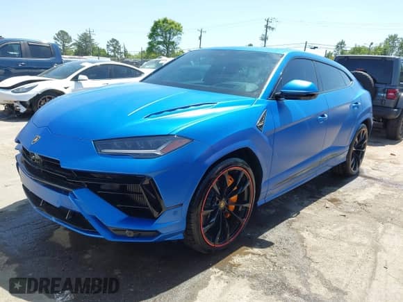 2024 Lamborghini Urus S с VIN ZPBUB3ZL8RLA33200, выставлен на аукционе IAAI как лот 42049420 с пробегом 650 миль миль и . История ставок и продаж доступна на DreamBid. Изображение 23.