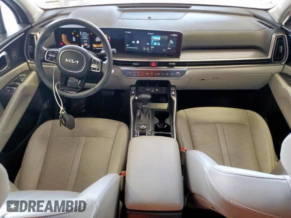 2025 Kia Sorento S с VIN 5XYRL4JC3SG310526, выставлен на аукционе Copart как лот 81379895 с пробегом 19 274 миль миль и Списание • Salvage title. История ставок и продаж доступна на DreamBid. Изображение 8.