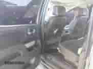 2018 Chevrolet Silverado 1500 LTZ z VIN 3GCUKSEC1JG495350, wystawiony jako IAAI lot #43318196 z przebiegiem 139 694 mil mil oraz . Historia ofert i sprzedaży dostępna na DreamBid. Obrazek 18.