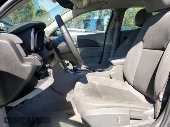 2016 Chevrolet Malibu LS с VIN 1G11A5SA1GU127551, выставлен на аукционе Copart как лот 69927355 с пробегом 106 783 миль миль и Списание • Salvage title. История ставок и продаж доступна на DreamBid. Изображение 7.