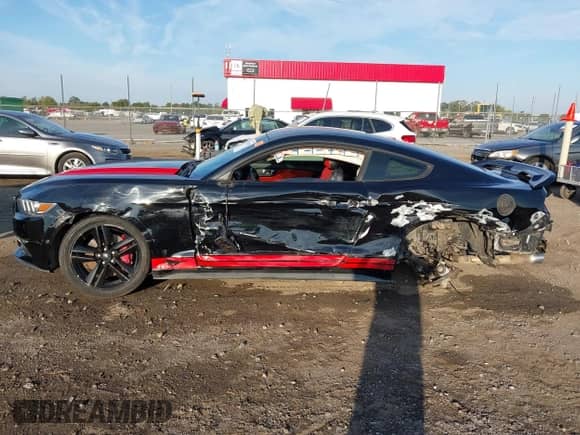 2016 Ford Mustang EcoBoost Premium with VIN 1FA6P8TH5G5259835, listed as a IAAI auction lot 43291418 with 121,221 mi miles and . Bid and sale history available at DreamBid. Image 15.