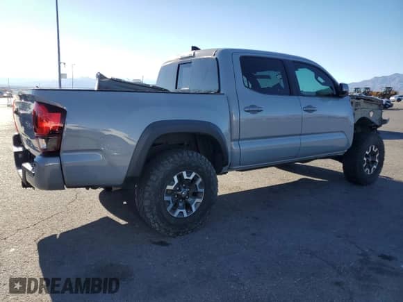 2018 Toyota Tacoma SR with VIN 3TMCZ5AN1JM160266, listed as a Copart auction lot 85356485 with 55,759 mi miles and Salvage title. Bid and sale history available at DreamBid. Image 3.