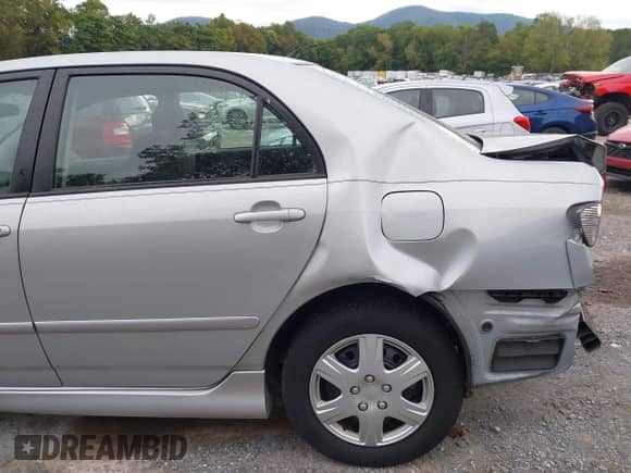 2008 Toyota Corolla CE с VIN 2T1BR32E58C860602, выставлен на аукционе IAAI как лот 43214597 с пробегом 240 392 миль миль и . История ставок и продаж доступна на DreamBid. Изображение 12.