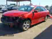 2014 Toyota Camry SE z VIN 4T1BF1FKXEU836643, wystawiony jako IAAI lot #43310731 z przebiegiem 212 163 mil mil oraz . Historia ofert i sprzedaży dostępna na DreamBid. Obrazek 2.