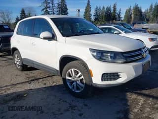 2012 Volkswagen Tiguan S с VIN WVGAV7AX0CW590160, выставлен на аукционе IAAI как лот 41311118 с пробегом 119 353 миль миль и . История ставок и продаж доступна на DreamBid. Изображение 1.