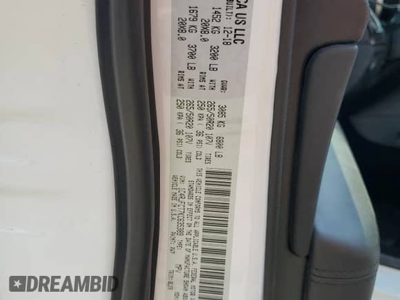 2019 Jeep Grand Cherokee Overland z VIN 1C4RJFCT7KC635389, wystawiony jako Copart lot #57313645 z przebiegiem 214 012 mil mil oraz Czysty tytuł • Clean title. Historia ofert i sprzedaży dostępna na DreamBid. Obrazek 13.