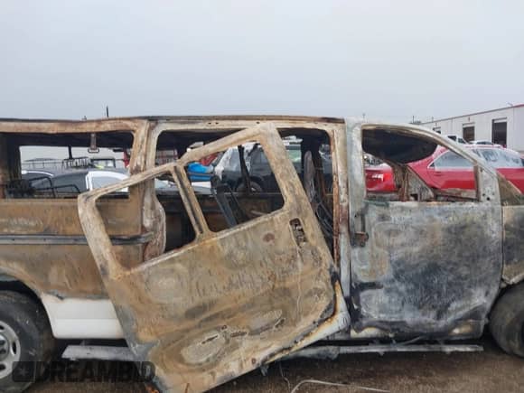 2020 Chevrolet Express Passenger LT с VIN 1GAZGPFG9L1123450, выставлен на аукционе IAAI как лот 39904603 с пробегом Не указан миль и . История ставок и продаж доступна на DreamBid. Изображение 12.
