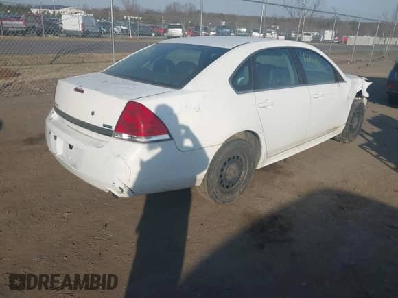 2011 Chevrolet Impala Police Police с VIN 2G1WD5EM0B1260972, выставлен на аукционе IAAI как лот 41772780 с пробегом 82 957 миль миль и . История ставок и продаж доступна на DreamBid. Изображение 4.