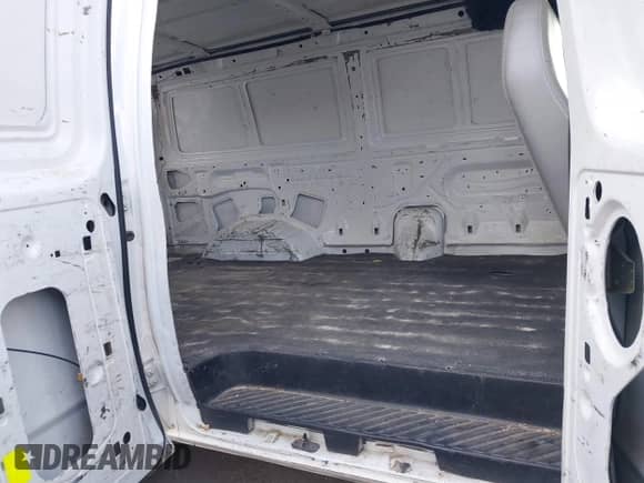 2007 Ford Econoline Cargo Commercial with VIN 1FTNE14WX7DB26798, listed as a IAAI auction lot 42426696 with 306,420 mi miles and . Bid and sale history available at DreamBid. Image 8.