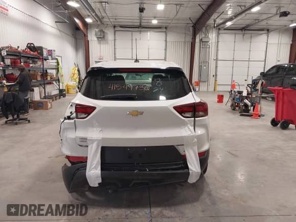 2023 Chevrolet TrailBlazer LS with VIN KL79MNSL4PB049987, listed as a IAAI auction lot 41549736 with 27,012 mi miles and . Bid and sale history available at DreamBid. Image 17.